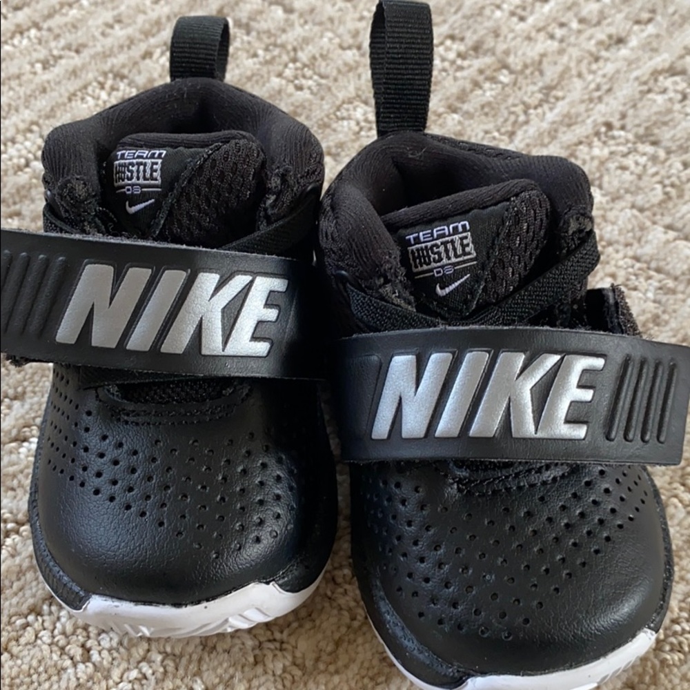 Nike size 3C like new